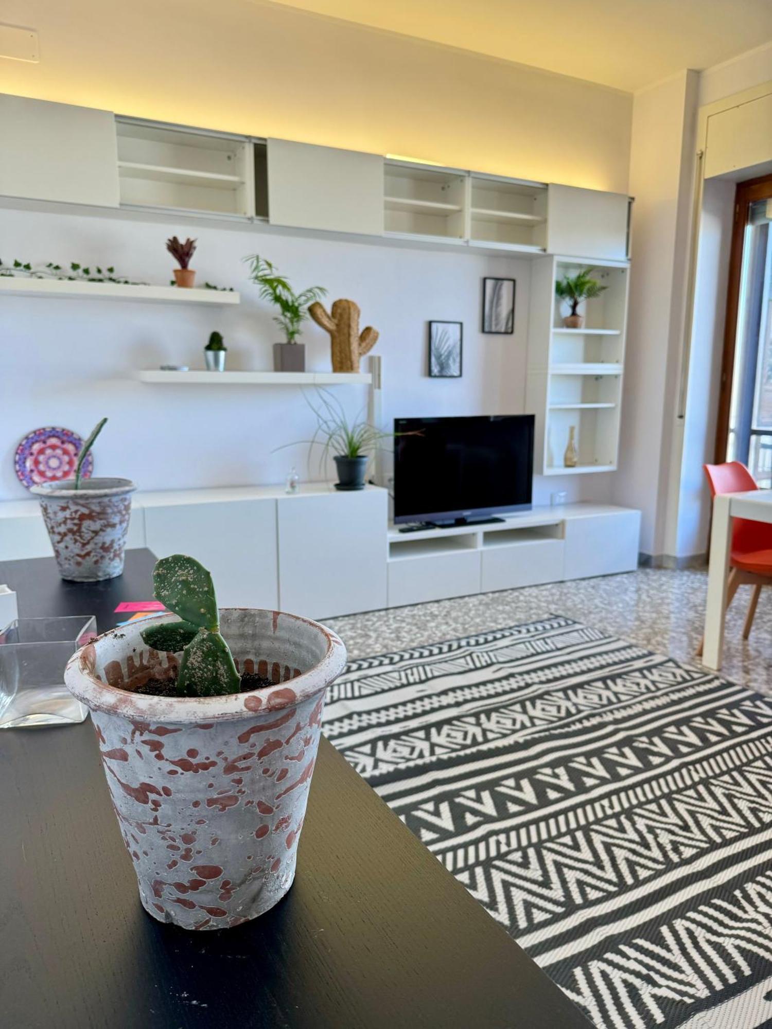 4 Balconi House- Appartamento Moderno A Lecce Zewnętrze zdjęcie